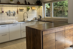 integrierte Midcentury-Anrichte aus Nussbaum
